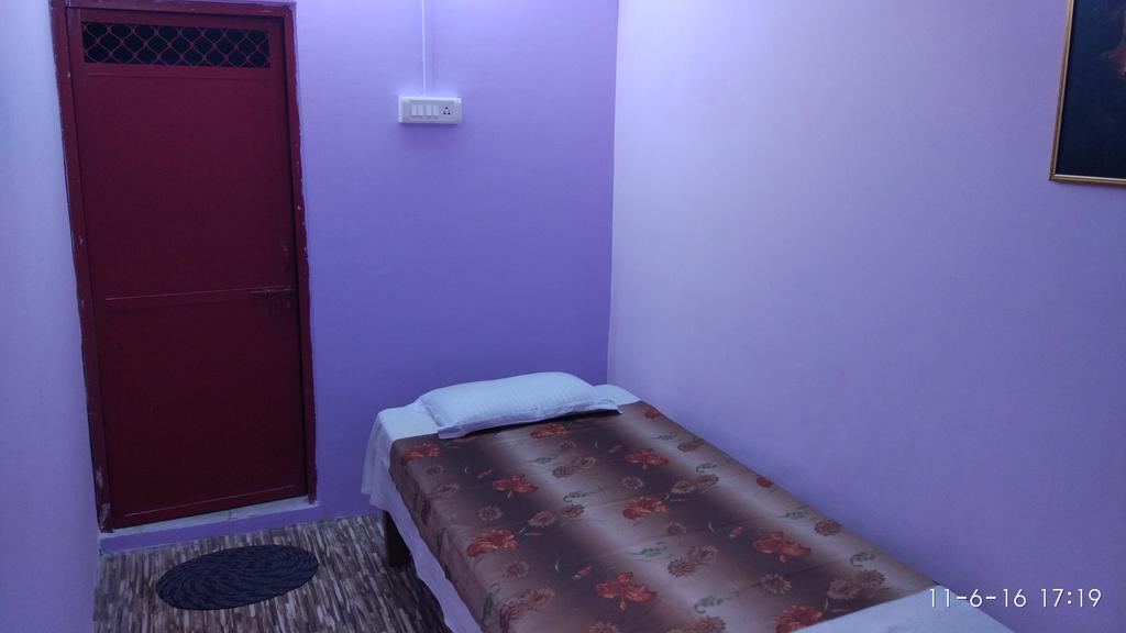 Radha Krishna Home Varanasi Exterior foto